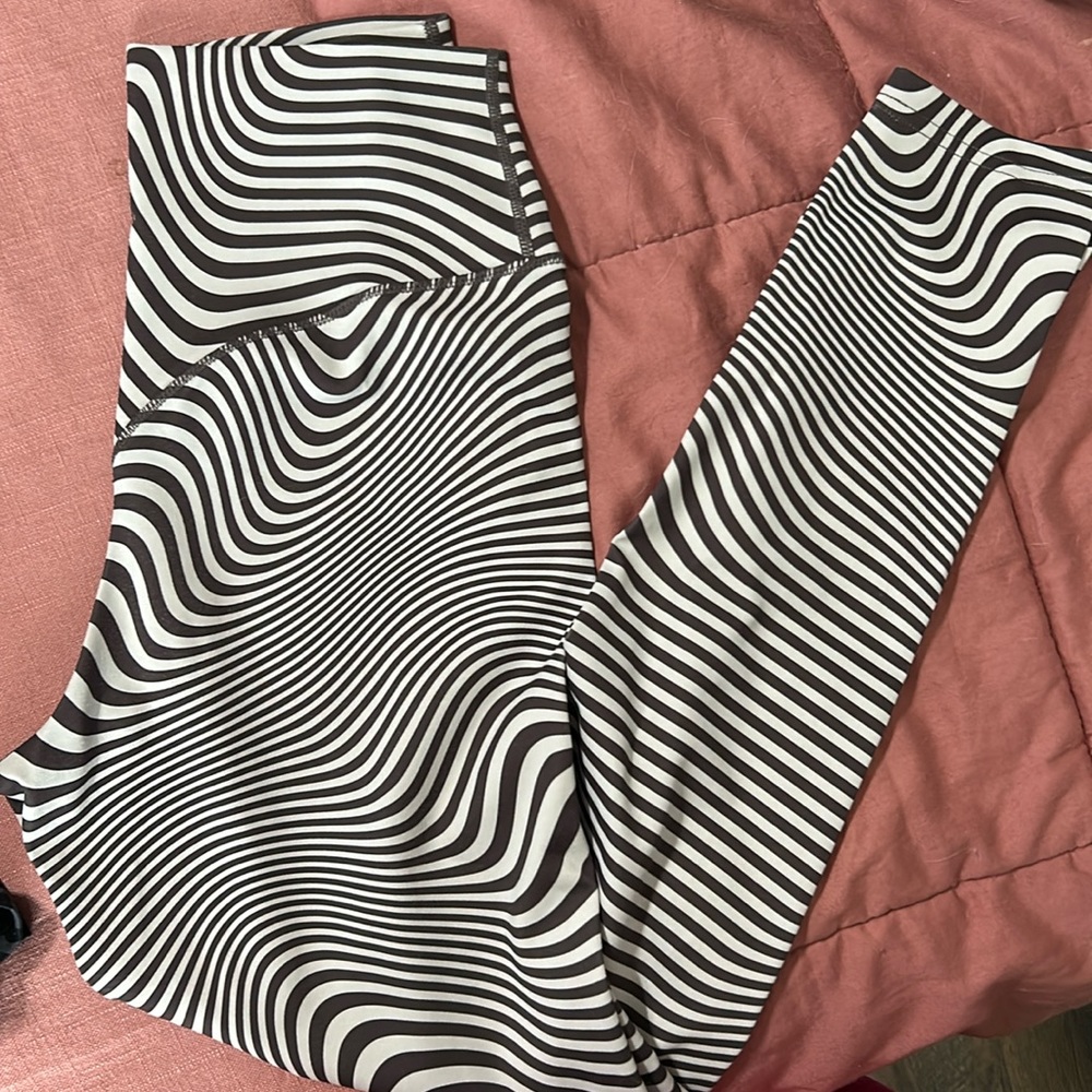Vitality leggings size medium